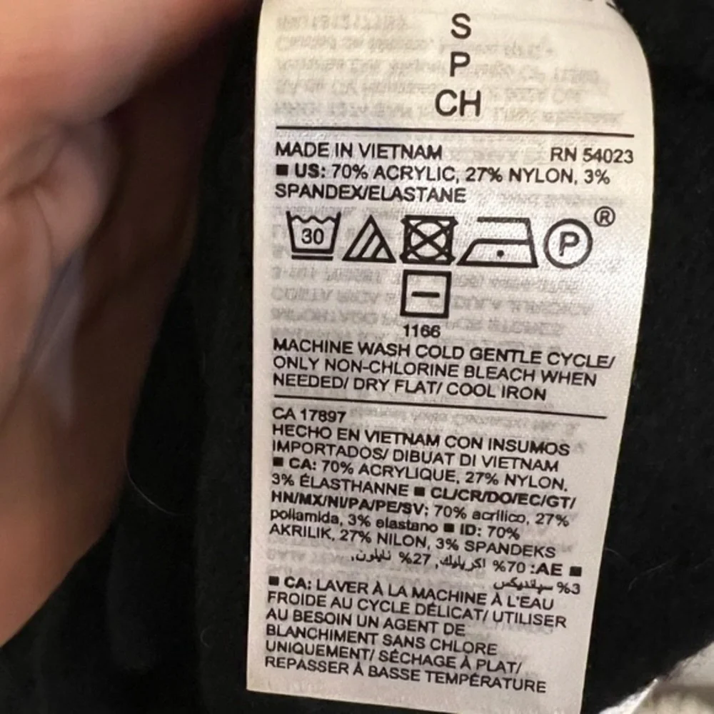 Old Navy Women’s Black Sweater